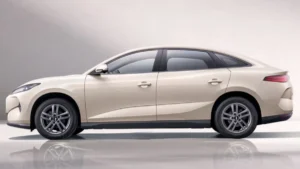 BYD Linghui E7
